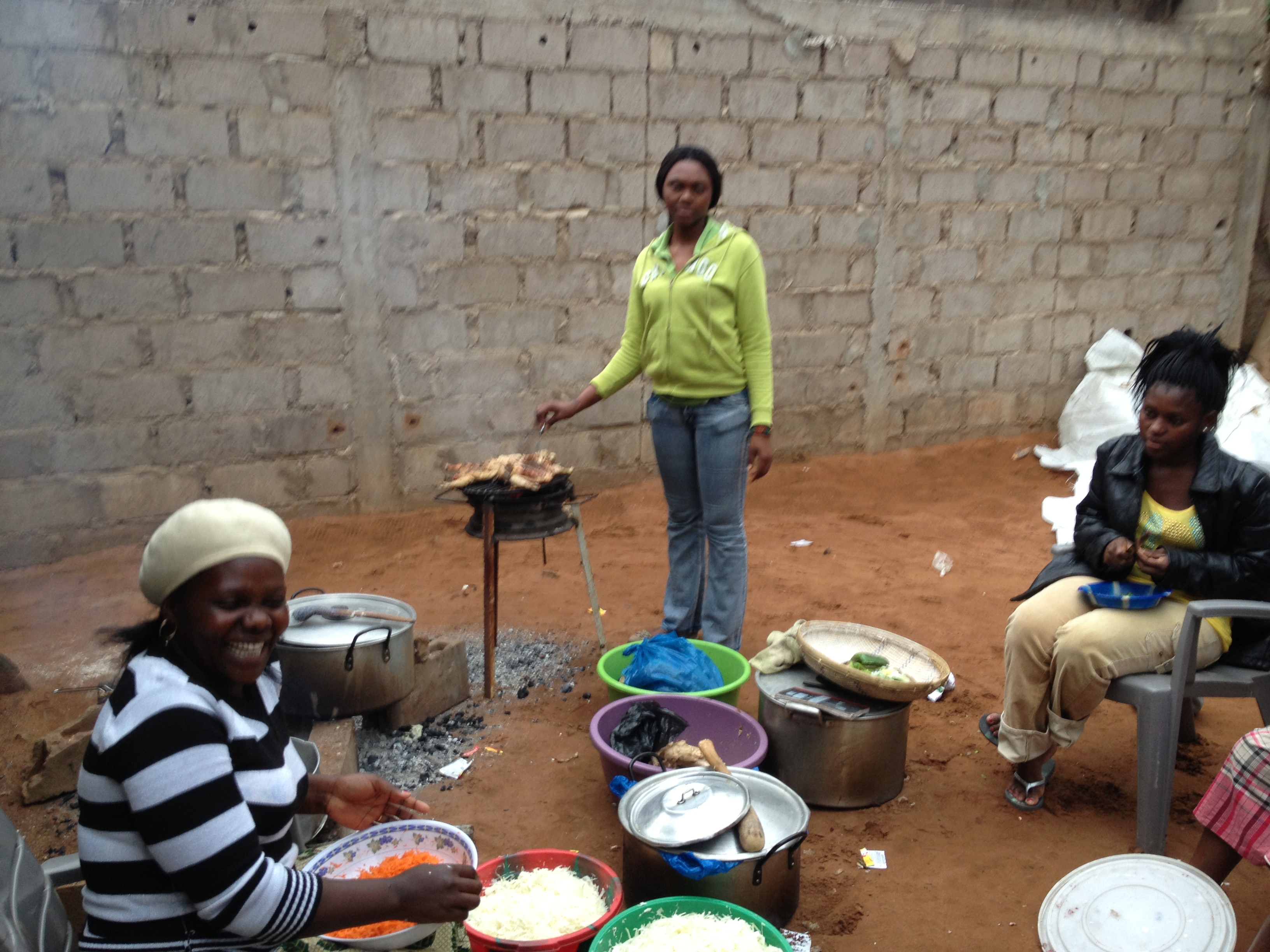 Mozambican women cooking